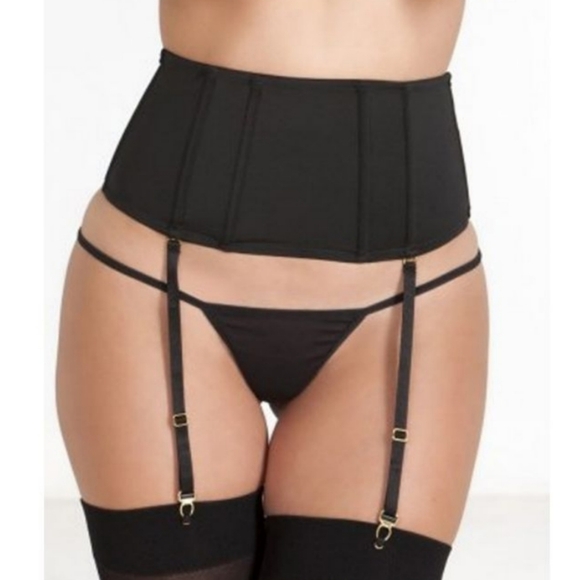 Garter Belt - Picture 1 of 4